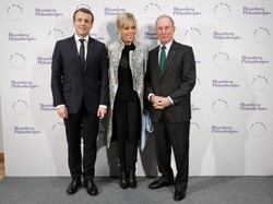 "Zakryta jest naprawdę sexy..." Internauci komentują ostatnią stylizację Brigitte Macron. FOTO