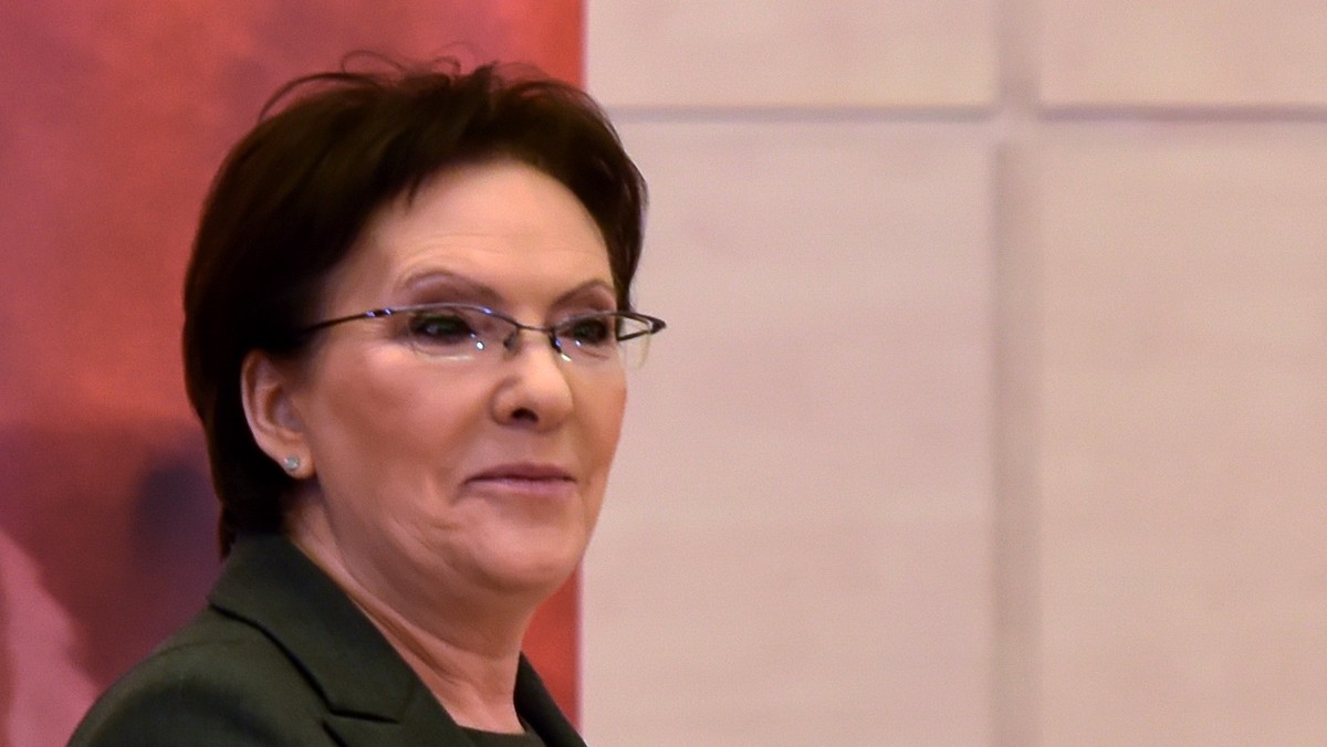 Premier Ewa Kopacz ogłosiła w Łodzi inaugurację rządowego programu "Maluch na uczelni". W jego ramach szkoły wyższe po raz pierwszy będą mogły ubiegać się o dofinansowanie na tworzenie żłobków. Szefowa rządu ogłosiła to na spotkaniu ze studentami i pracownikami na Wydziale Prawa i Administracji Uniwersytetu Łódzkiego.