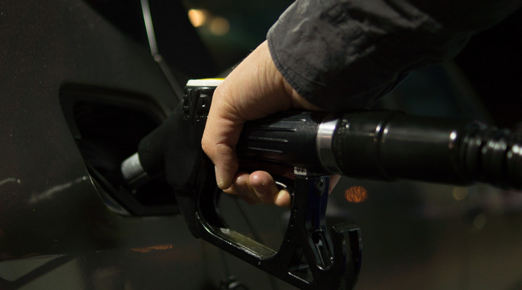 Újra változik az üzemanyag ára/ Fotó: Pixabay
