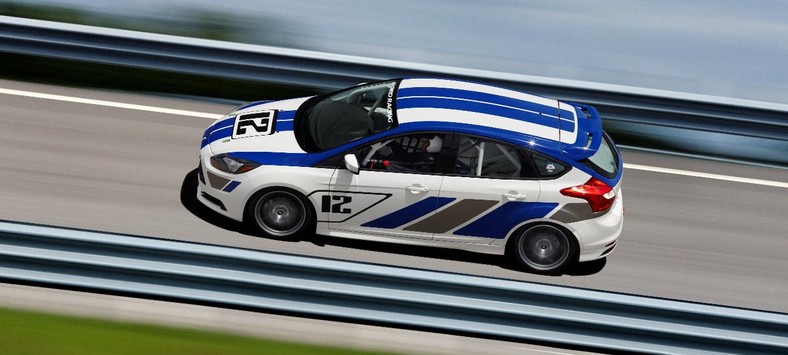 Torowa zabawka, czyli Ford Focus ST-R