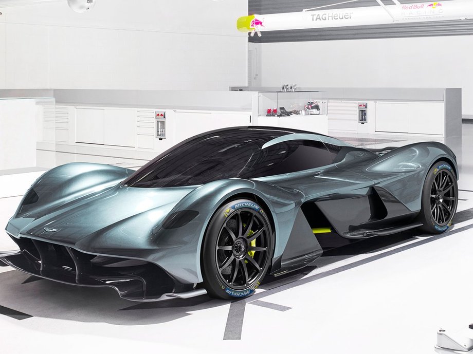 Aston Martin chwali się modelem Valkyrie opracowanym z pomocą Red Bull Racing.