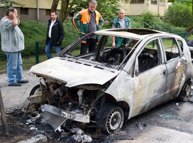 W Berlinie po raz kolejny płonęły samochody