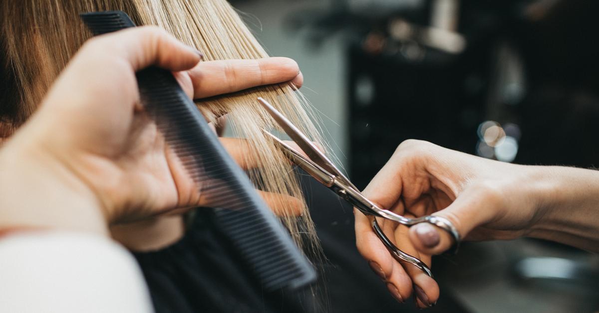 60 osób mogło zarazić się koronawirusem w salonie fryzjerskim w Wieluniu -  GazetaPrawna.pl