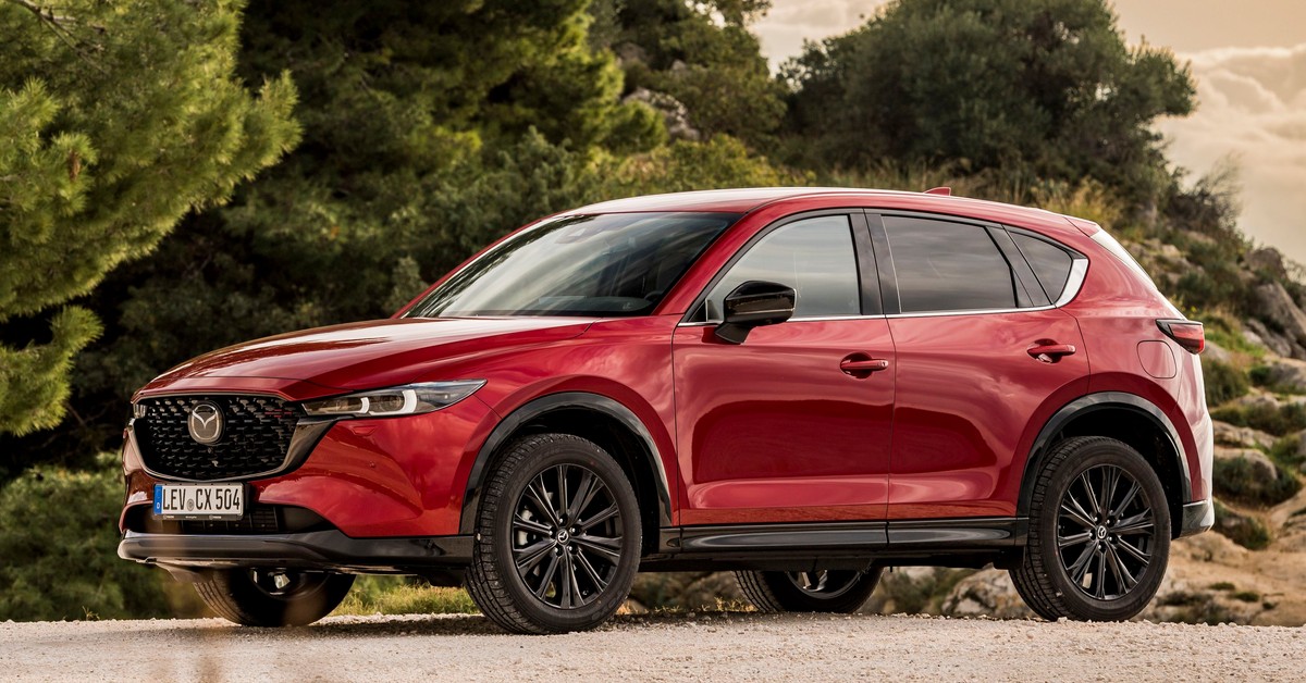 7 Best Compact SUVs [RANKING]