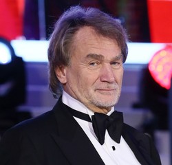 Zobacz samochody najbogatszych Polaków. Dziennik.pl zajrzał do garaży krezusów. ZDJĘCIA