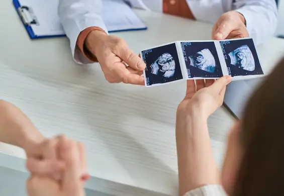 Lekarz zapłodnił pacjentki podczas in vitro. Użył swojego nasienia