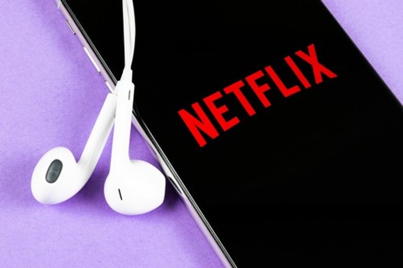 Netflix poskupeo pretplatu u Italiji, sad mora da vrati novac ljudima: Evo po koliko će svako dobiti