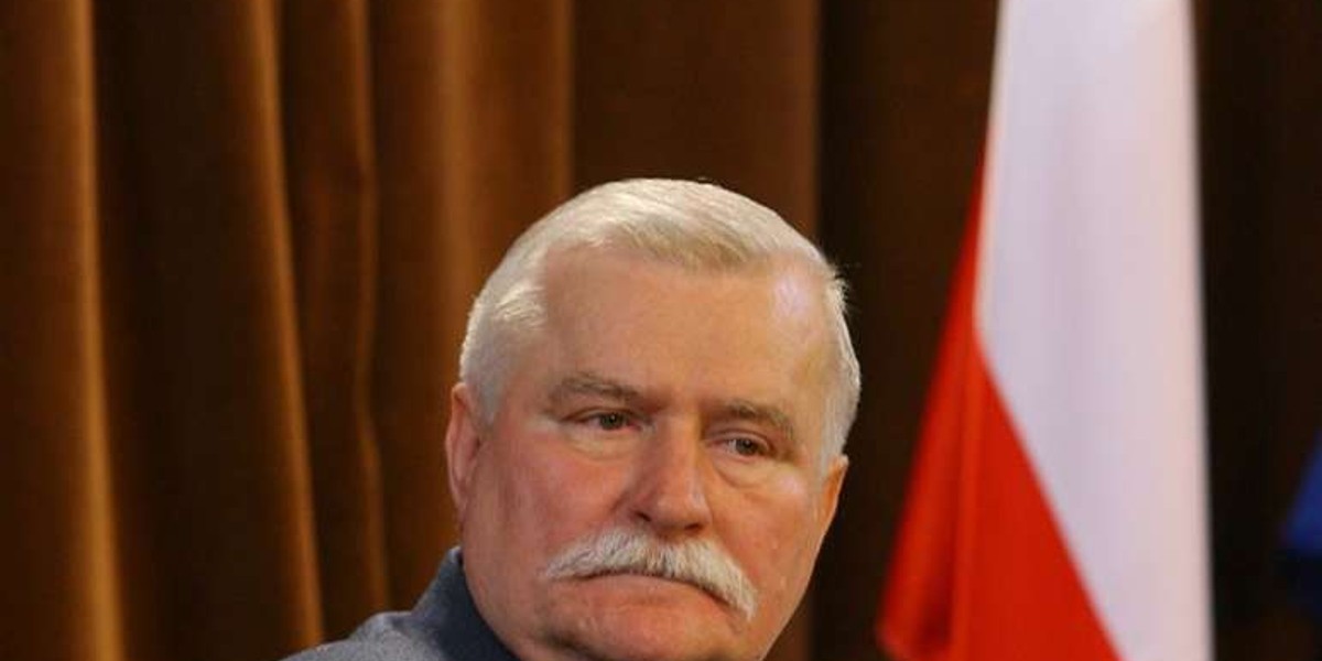 Wałęsa doradza za pieniądze