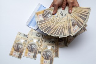 Adamiak: Przyszłoroczny budżet jest ambitny, ale do zrealizowania. Płace będą odczuwalnie wyższe