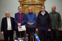 Kaczyński w Kijowie: Na Ukrainie potrzebna jest misja pokojowa NATO