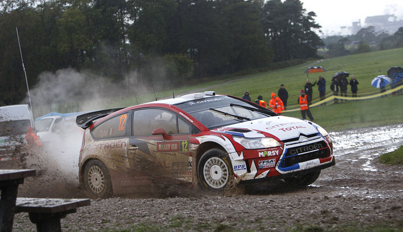 Rajd Wielkiej Brytanii 2009: mistrz świata Loeb w akcji - fotogaleria Rallyworld©Willy Weyens