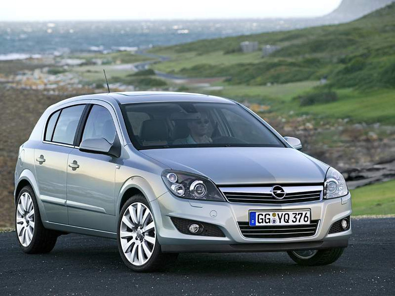 Opel Astra z dwoma nowymi silnikami 1,7 CDTI