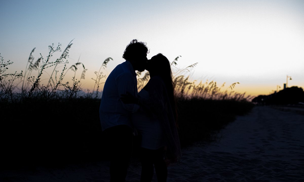 Miłość za "40 zł". Matka upokorzyła ją przed obcym chłopakiem