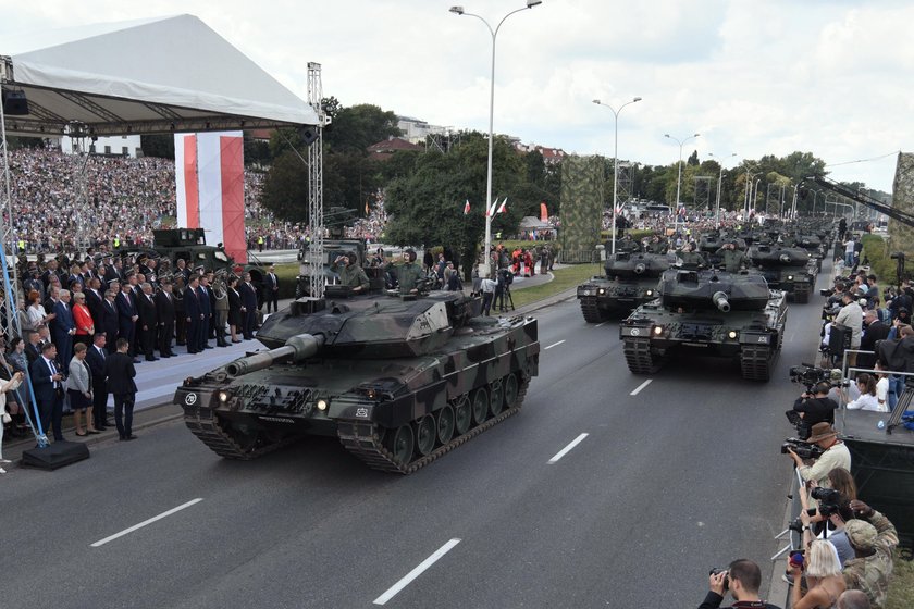 Parada z okazji Święta Wojska Polskiego