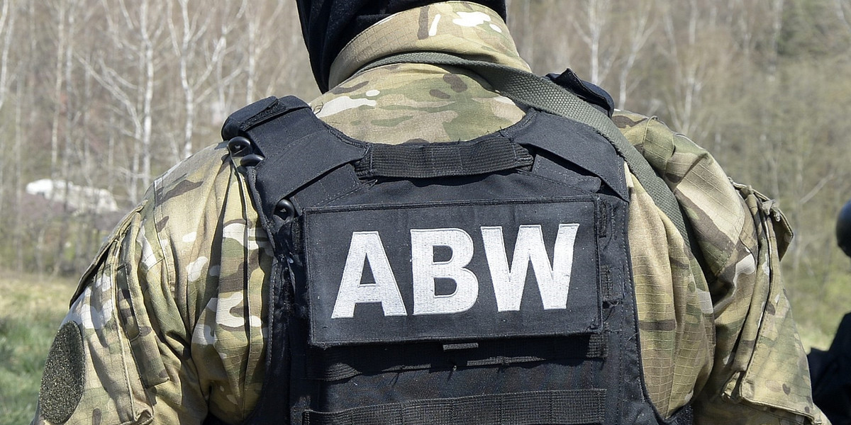 ABW ujawnia: zaatakowano 4350 adresów e-mail.