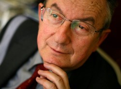 Państwu świeczkę, rynkowi ogarek