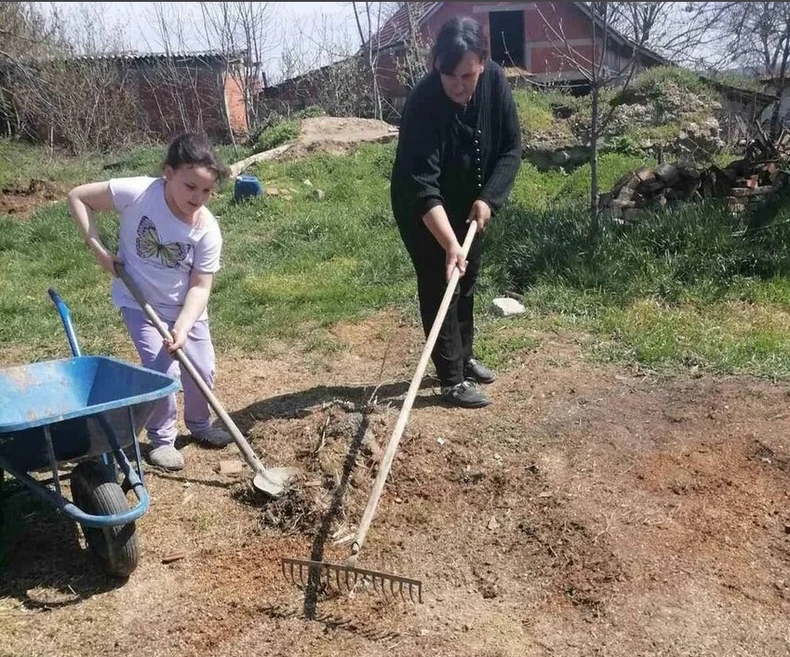 Anđa sa mamom Lidijom