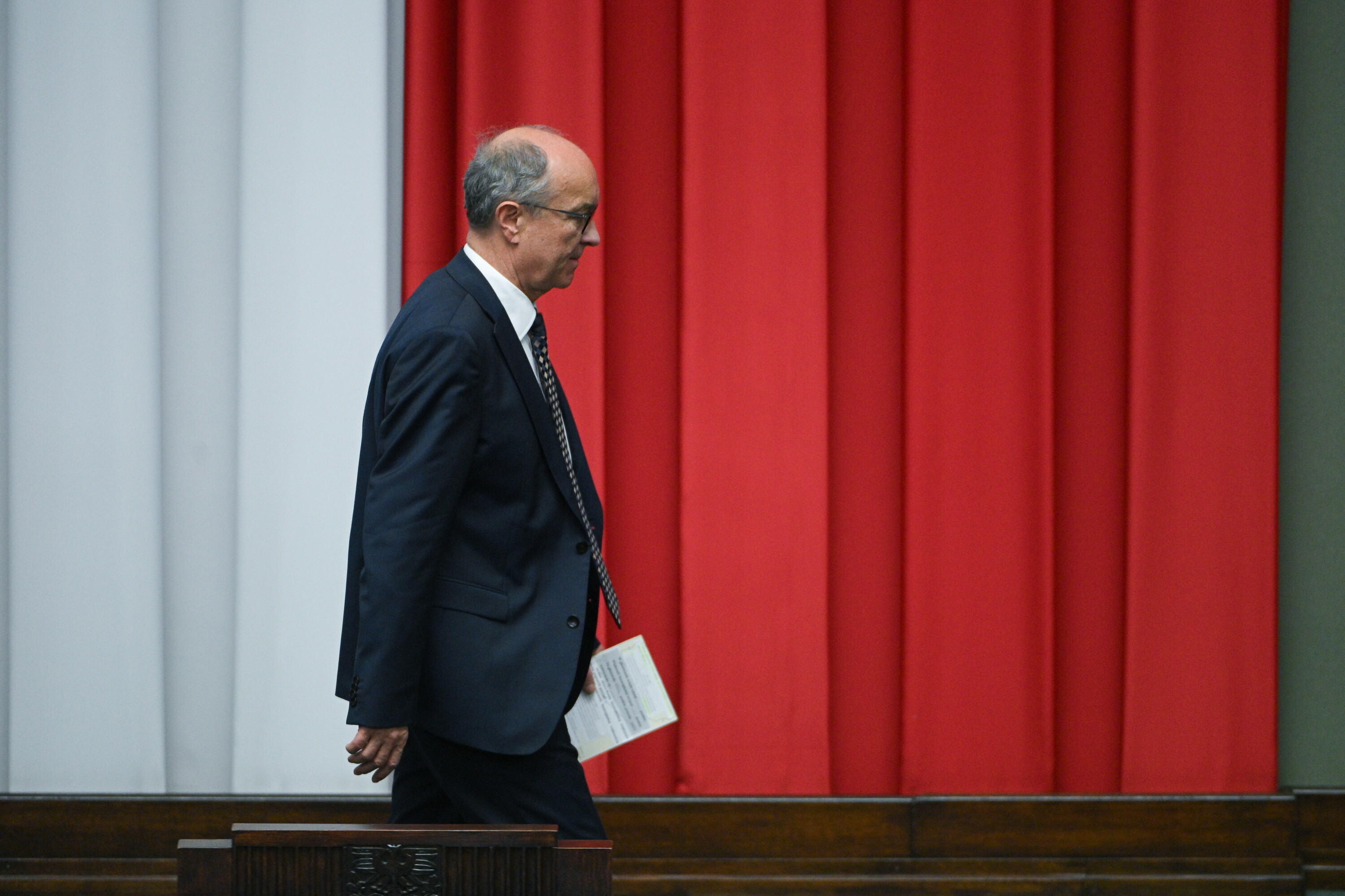 Opozycja atakuje Czarzastego za kontakty z Rosjanką - Lewica ripostuje ws. Nawrockiego