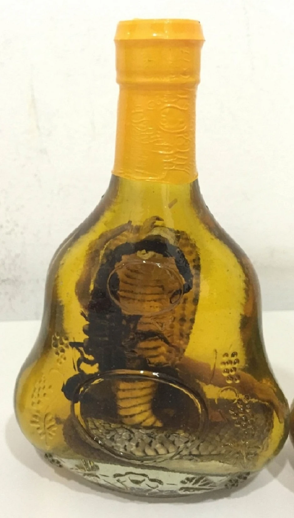 Egzotično piće koje je putnik pokušao da prokrijumčari 