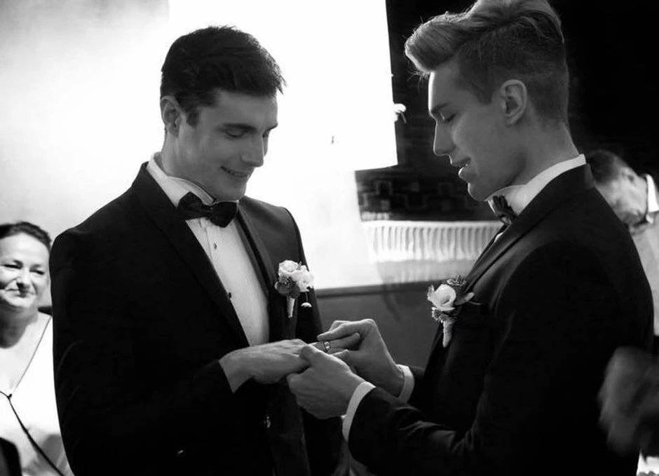 Nikola i njegov suprug na venčanju