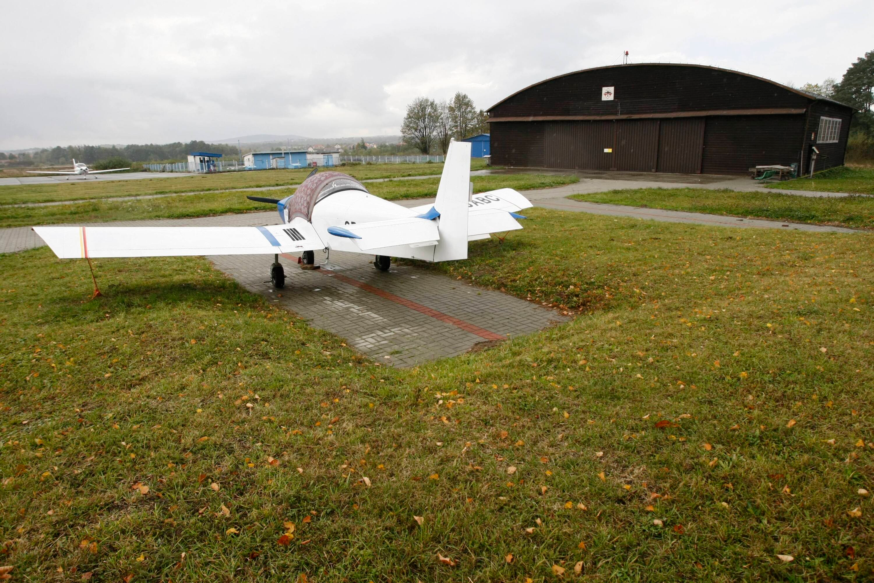 Świętokrzyskie: Lotnisko strategiczne dla wojska - region walczy o miliony