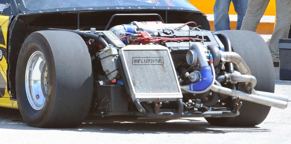 Pojazd waży jedyne 600 kg, a jego serce ma moc 570 KM