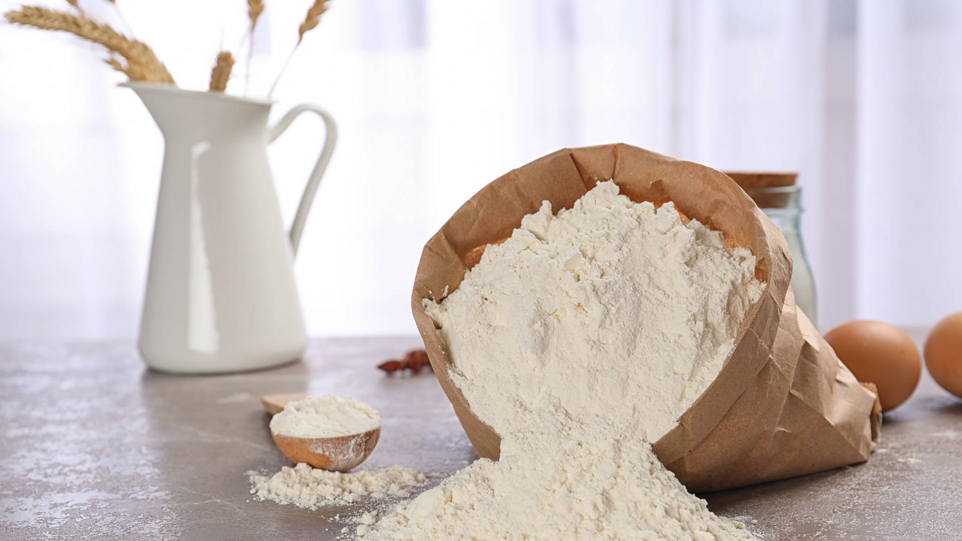 Jak zrobić mąkę w domu? Ten przepis jest tak prosty, że aż wstyd