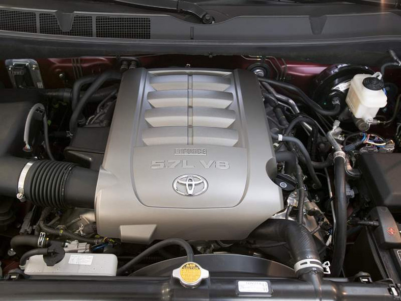 Toyota Tundra Long Bed: na jelenie i do pracy