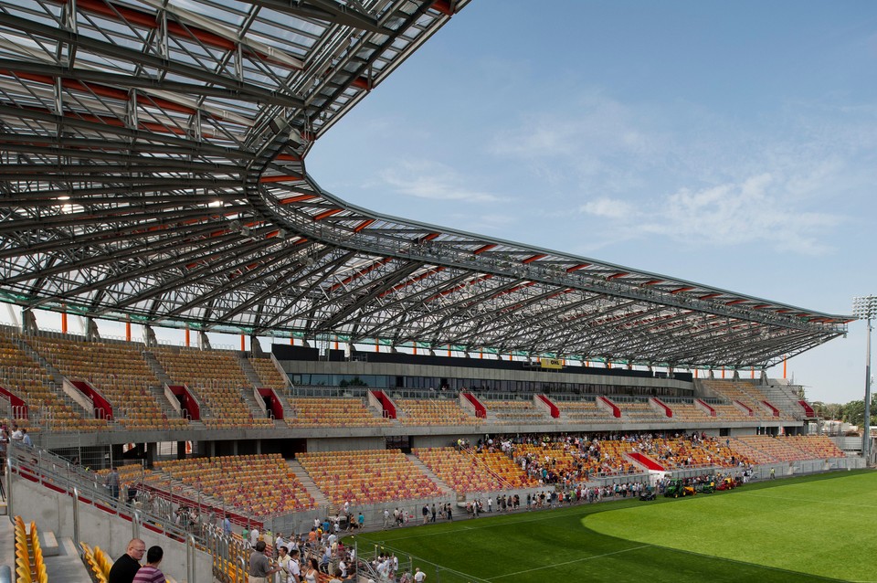 Stadion Jagiellonii Białystok - budowa