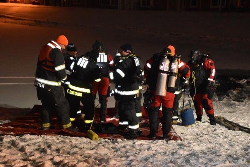 Utknęła w tonącym aucie. To ją uratowało