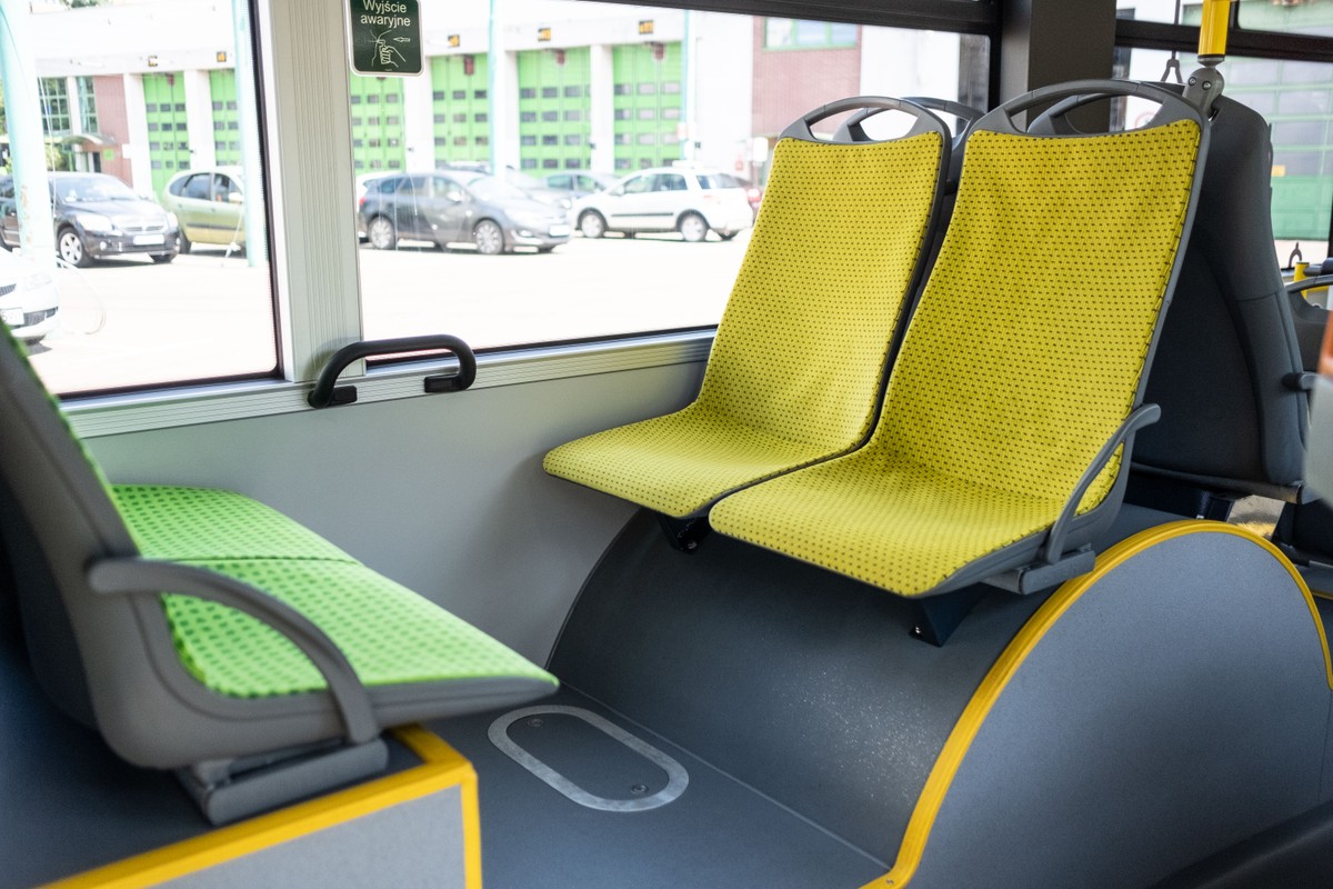 The bus door sewn up the senior’s hand. Drama in Jaworzno