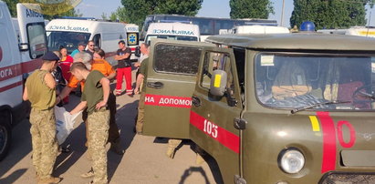Ukraińscy jeńcy z Azowstalu wrócili do domu. Są potwornie okaleczeni. Wielu nie ma rąk i nóg