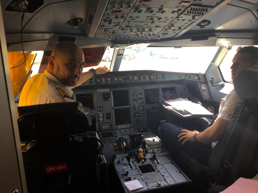 Pilot "Er Serbije" Davor Mišeljić upravljaće erbasom od Abu Dabija do Beograda