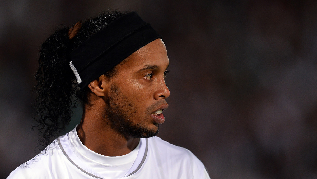Ronaldinho, brazylijski piłkarz, obecnie bez klubu, miał kończyć karierę, jednak jak sam mówi, nie wybiera na sportową emeryturę. Gracz w rozmowie z zagraniczną prasą wyznał, że ma jeszcze wiele do zrobienia.