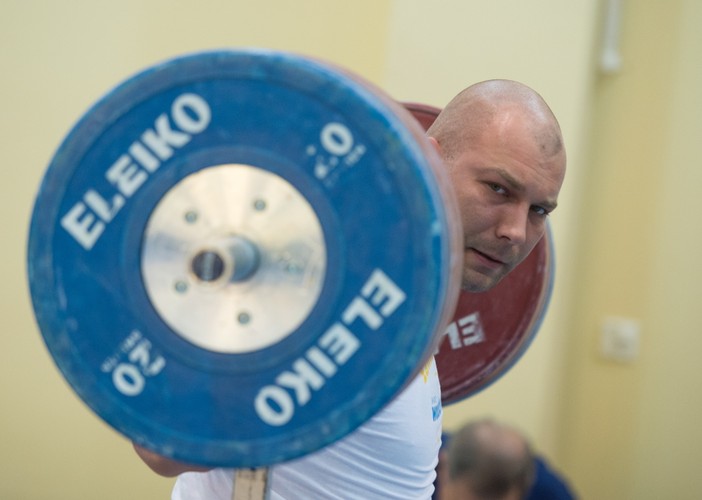 Tak trenują polscy sztangiści. Przerzucają tony żelaza