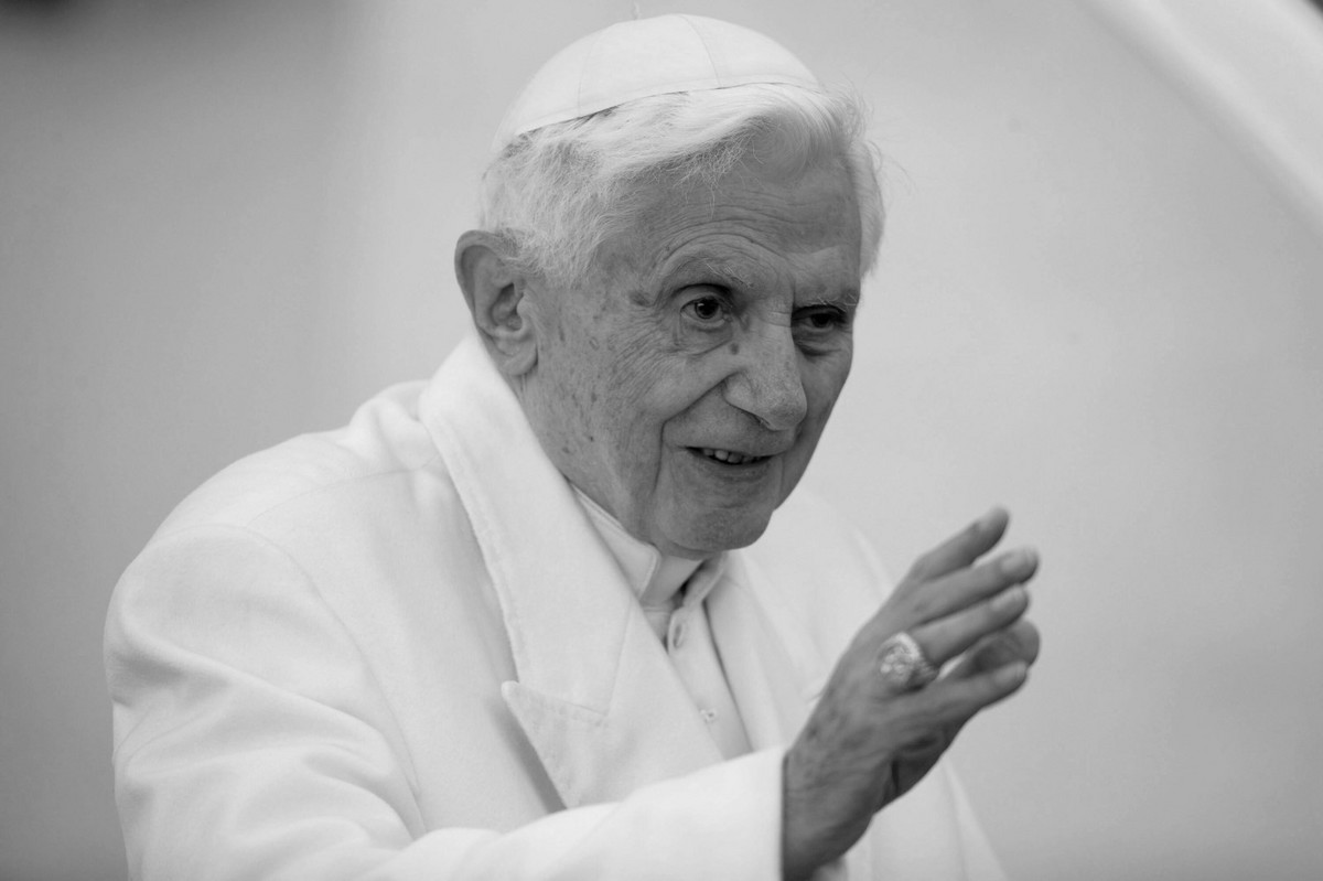 Benedykt XVI nie żyje. Emerytowany papież miał 95 lat