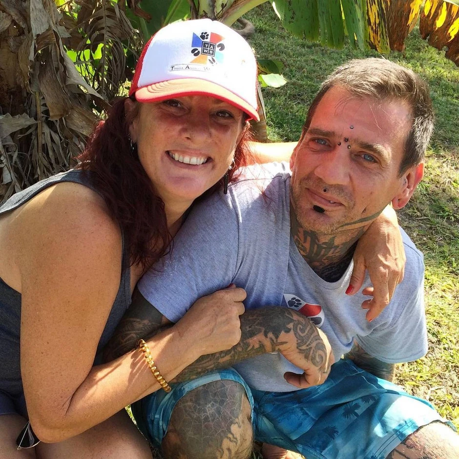 Anđela Glover sa suprugom Džejmsom