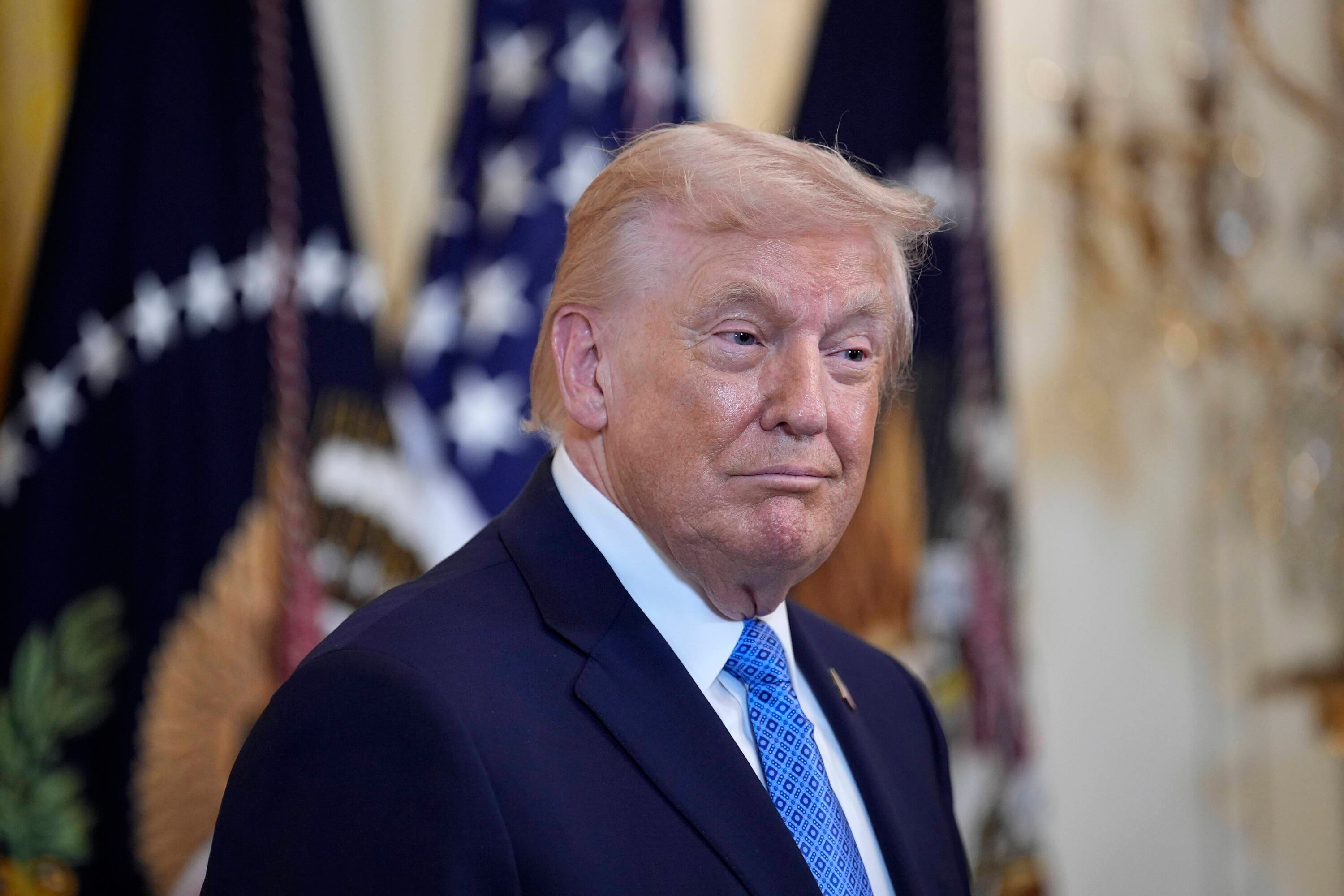 Trump uznaje reżim Maduro za organizację terrorystyczną i blokuje ropę