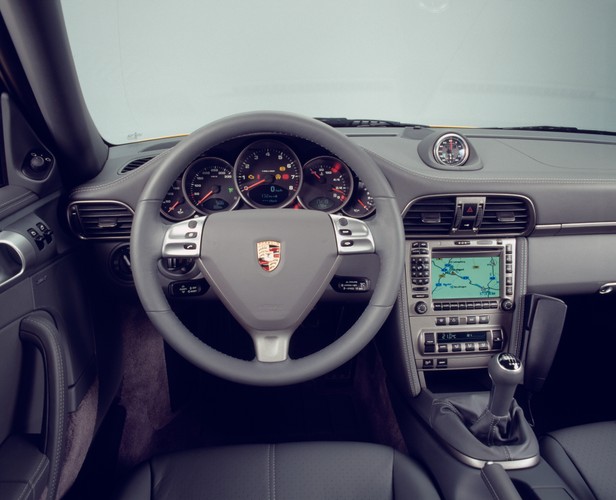 Porsche 911 carrera - zdjęcie poglądowe