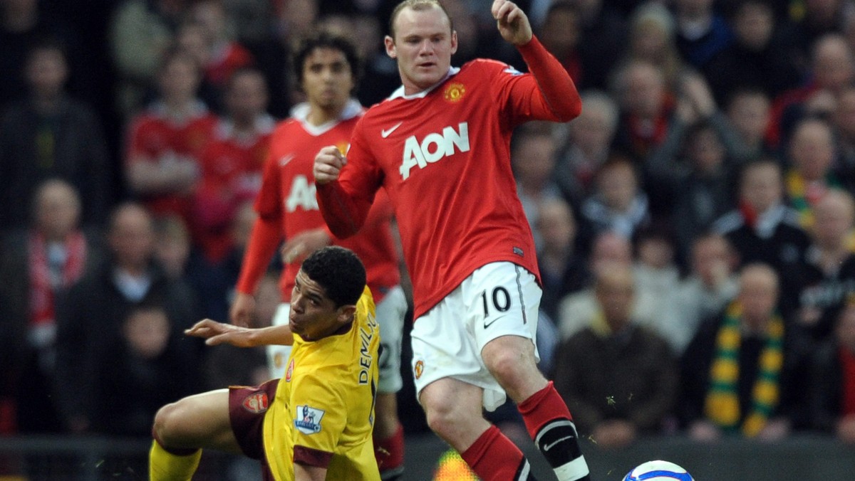 Manchester United pokonał na Old Trafford 2:0 (1:0) Arsenal Londyn w ćwierćfinale Pucharu Anglii i awansował do półfinały tych rozgrywek.