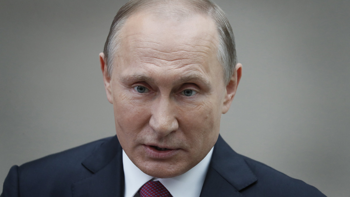 Prezydent Rosji Władimir Putin wyraził przekonanie, że amerykańsko-rosyjskie spotkanie na szczycie odbędzie się, kiedy administracja Donalda Trumpa będzie do niego gotowa. Putin podkreślił, że liczy na znalezienie "punktów, w których będziemy mogli się porozumieć".
