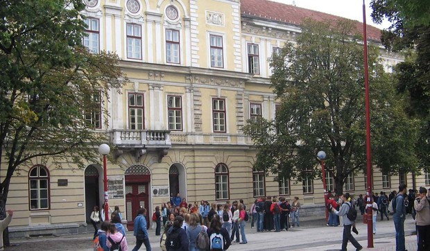 Zgrada Užičke gimnazije i Ekonomske škole