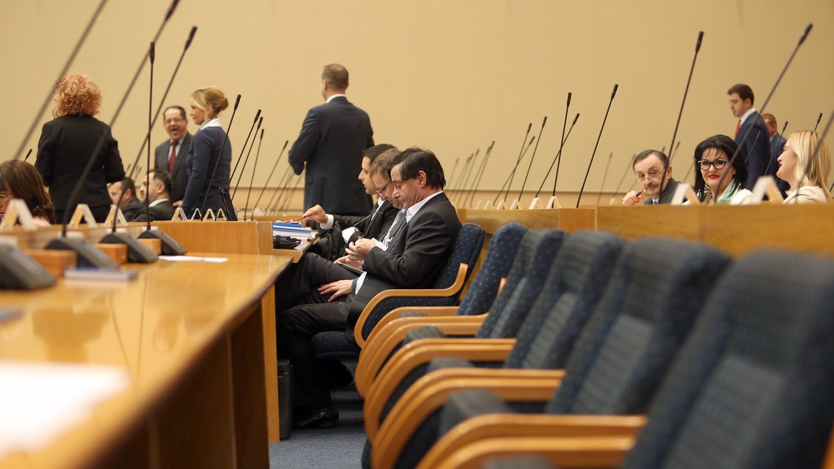 skupstina RS - budzet - opozicija nije prisustvovala zasjedanju NSRS  02 foto S PASALIC