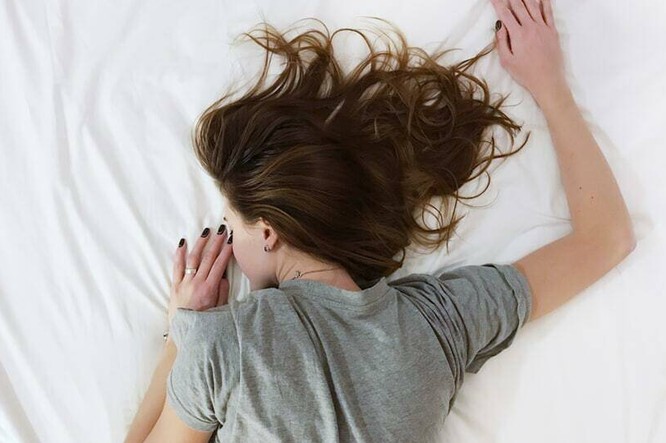 Mit den richtigen Getränken wird nachts die Fettverbrennung angekurbelt.