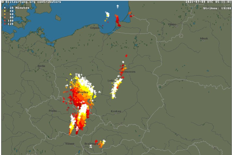 Od rana gwałtowne burze występują w Polsce