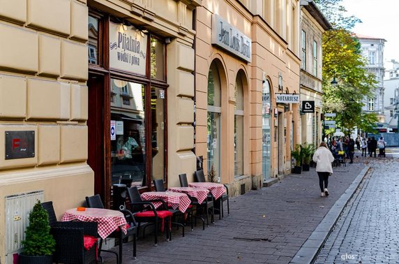 Przez dekady Kraków reklamował się, jako miasto, które nie ma czasu na sen