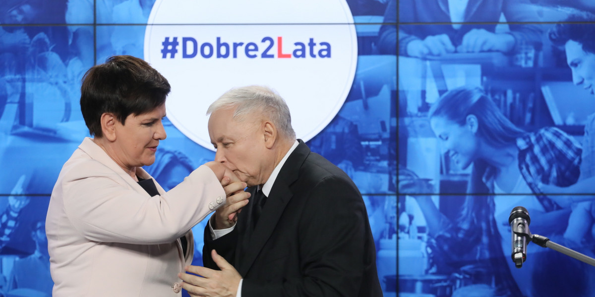 Jarosław Kaczyński pogratulował premier Beacie Szydło dwóch lat rządów PiS