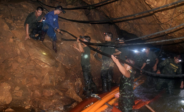 Akcja ratunkowa w jaskini