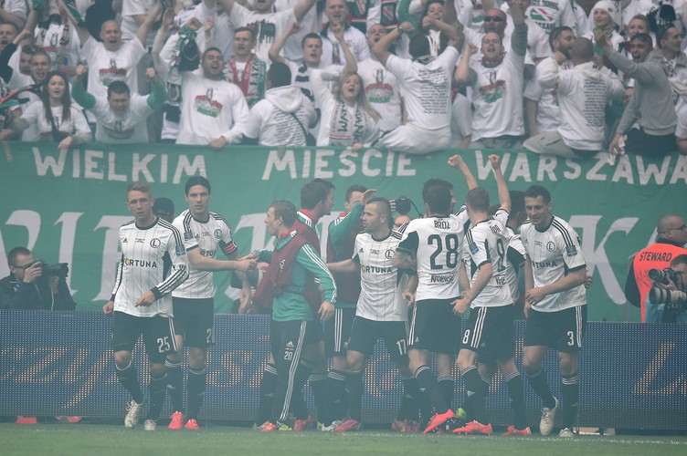 Puchar Polski w rękach piłkarzy Legii. Lech przegrał w finale 1:2