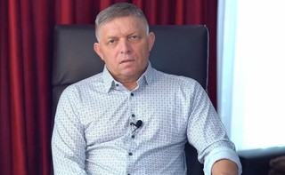 Zamach na premiera Fico. Kto stoi za atakiem? 'Polityczna nienawiść rozpętana przez opozycję'